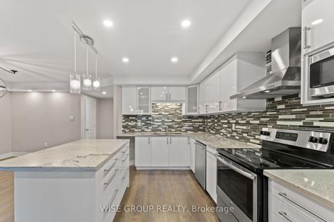 Photo 8 at 113 - 5 Weldrick Road W, North Richvale, Richmond Hill