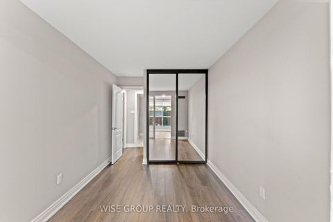 Photo 21 at 113 - 5 Weldrick Road W, North Richvale, Richmond Hill