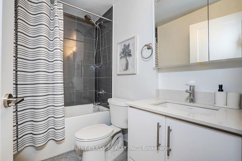 Photo 8 at 1605 - 95 Oneida Crescent, Langstaff, Richmond Hill