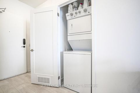 Photo 25 at 1605 - 95 Oneida Crescent, Langstaff, Richmond Hill