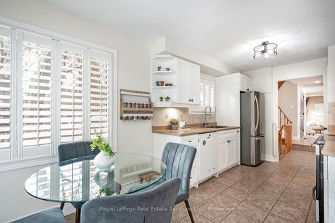 Photo 16 at 1544 Greenbriar Drive, GA Glen Abbey, Oakville