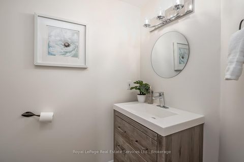 Photo 20 at 1544 Greenbriar Drive, GA Glen Abbey, Oakville