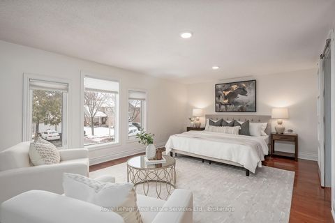 Photo 21 at 1544 Greenbriar Drive, GA Glen Abbey, Oakville