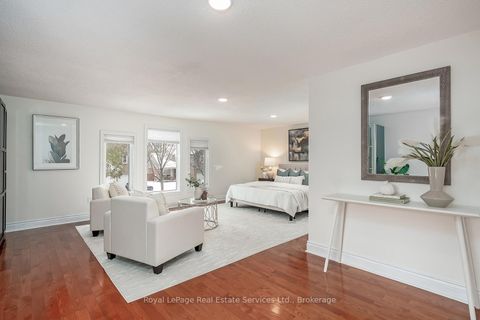 Photo 23 at 1544 Greenbriar Drive, GA Glen Abbey, Oakville