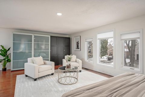 Photo 24 at 1544 Greenbriar Drive, GA Glen Abbey, Oakville