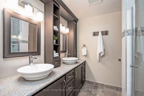 Photo 31 at 1544 Greenbriar Drive, GA Glen Abbey, Oakville