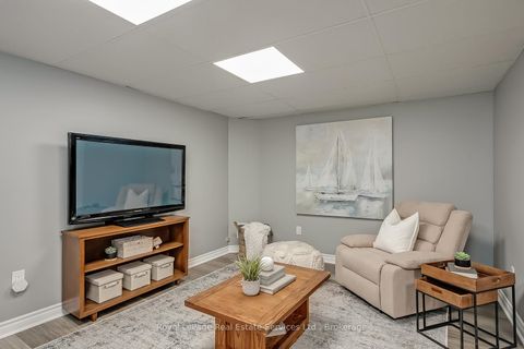 Photo 33 at 1544 Greenbriar Drive, GA Glen Abbey, Oakville