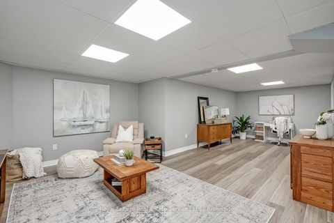 Photo 35 at 1544 Greenbriar Drive, GA Glen Abbey, Oakville