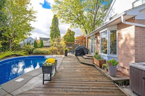 Photo 44 at 1544 Greenbriar Drive, GA Glen Abbey, Oakville