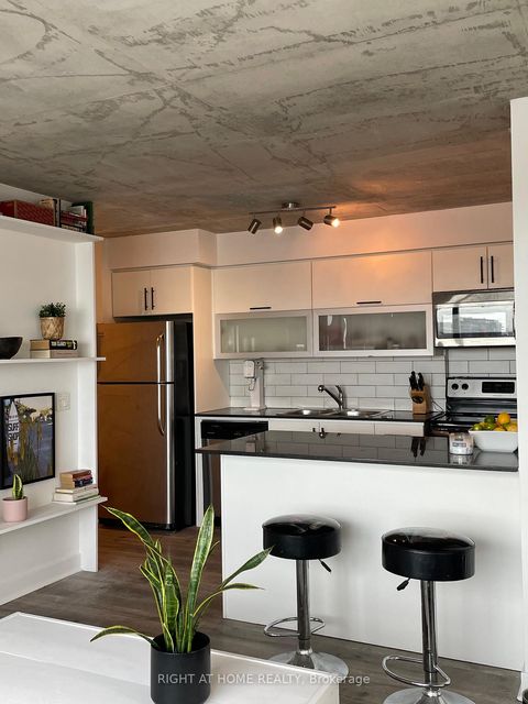 Photo 4 at 1603 - 100 Western Battery Road, Niagara, Toronto