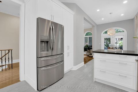 Photo 14 at 398 Bedford Park, Nortown, Toronto