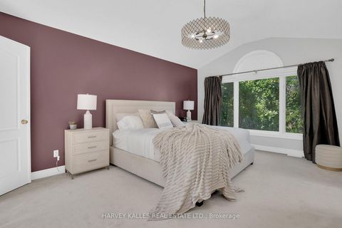 Photo 23 at 398 Bedford Park, Nortown, Toronto