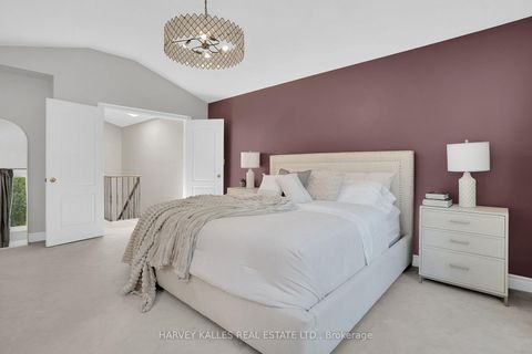 Photo 24 at 398 Bedford Park, Nortown, Toronto