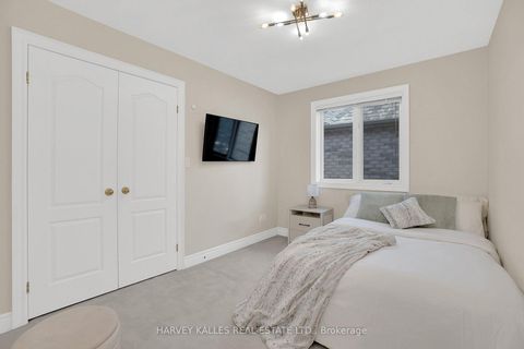 Photo 30 at 398 Bedford Park, Nortown, Toronto