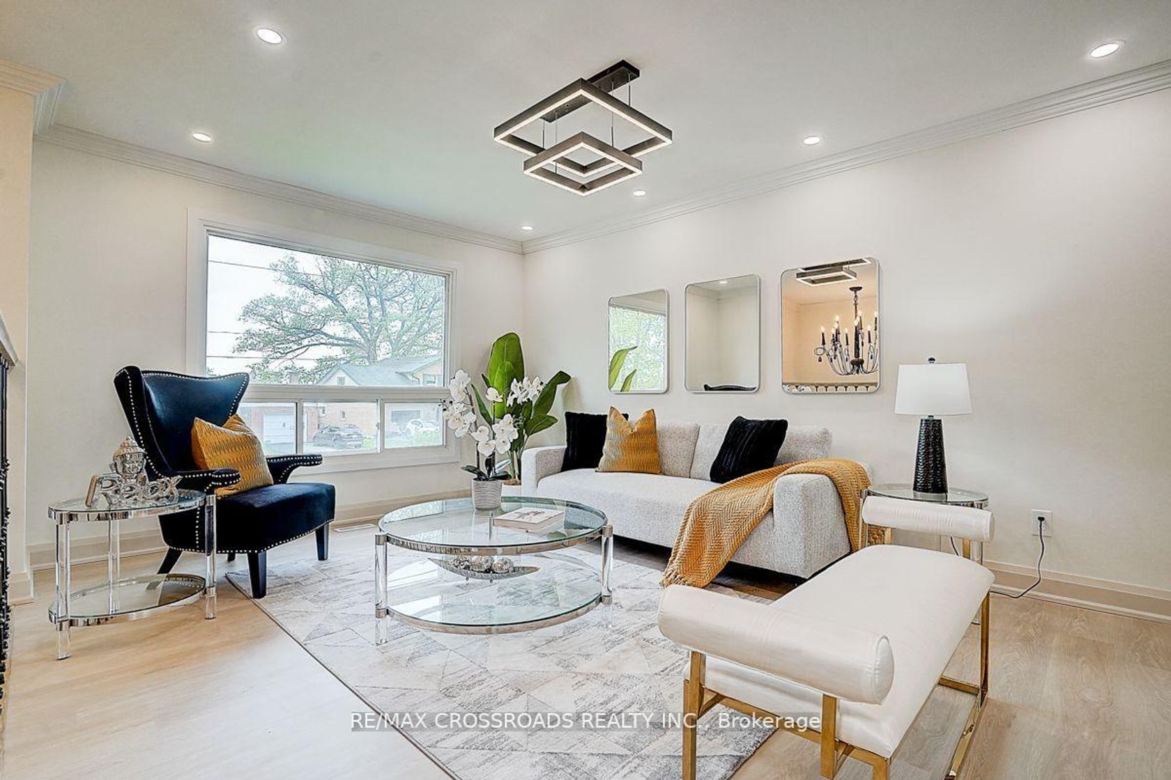 160 letitia Street, Letitia Heights, Barrie photo number 2