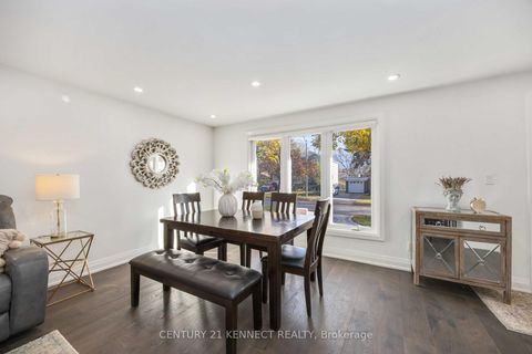 Photo 4 at 36 Summerside Crescent, Hillcrest Village, Toronto