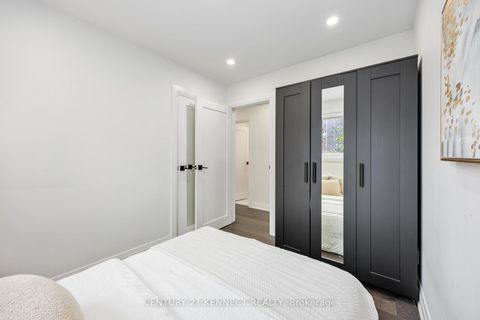 Photo 13 at 36 Summerside Crescent, Hillcrest Village, Toronto