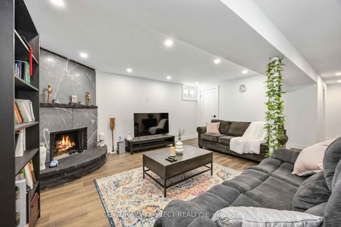 Photo 20 at 36 Summerside Crescent, Hillcrest Village, Toronto