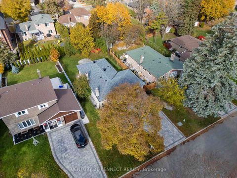 Photo 28 at 36 Summerside Crescent, Hillcrest Village, Toronto