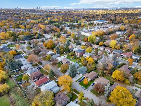 Photo 32 at 36 Summerside Crescent, Hillcrest Village, Toronto