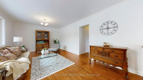 Photo 5 at 69 Mossbank Drive, Woburn, Toronto