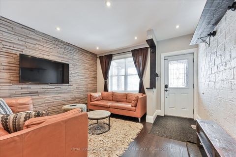 Photo 5 at 98 Frater Avenue, East York, Toronto