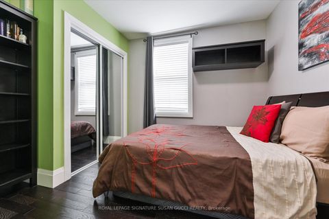 Photo 19 at 98 Frater Avenue, East York, Toronto