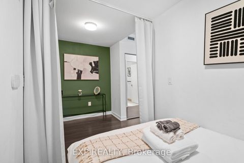 Photo 12 at Ph15 - 21 Iceboat Terrace, Waterfront Communities C1, Toronto