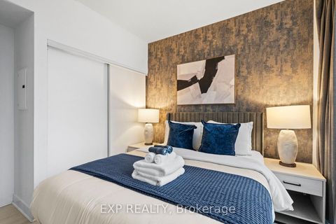 Photo 18 at Ph15 - 21 Iceboat Terrace, Waterfront Communities C1, Toronto