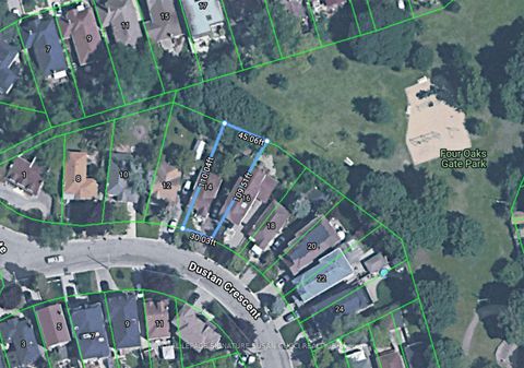 Photo 2 at 14 Dustan Crescent, East York, Toronto