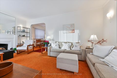 Photo 3 at 14 Dustan Crescent, East York, Toronto