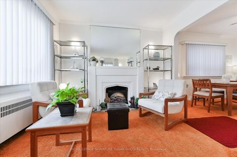 Photo 5 at 14 Dustan Crescent, East York, Toronto