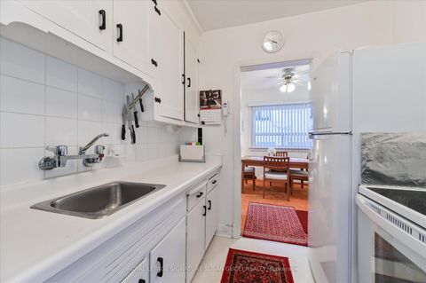 Photo 11 at 14 Dustan Crescent, East York, Toronto