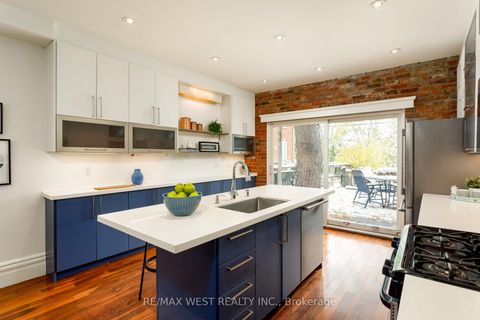 Photo 11 at 79 Springhurst Avenue, South Parkdale, Toronto