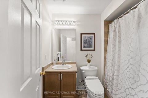 Photo 21 at 57 Littleriver Court, Patterson, Vaughan