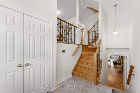 Photo 33 at 57 Littleriver Court, Patterson, Vaughan