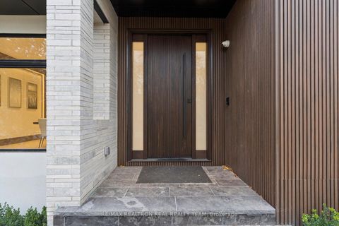 Photo 3 at 1362 Sedgewick Crescent, SW Southwest, Oakville