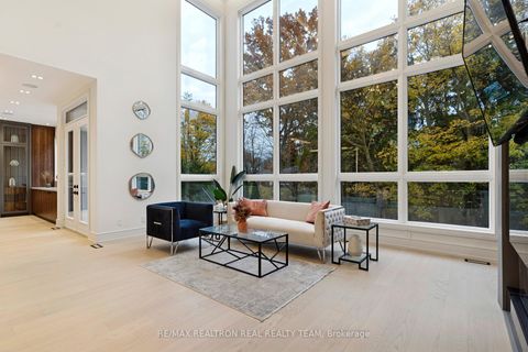 Photo 8 at 1362 Sedgewick Crescent, SW Southwest, Oakville