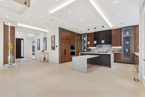 Photo 11 at 1362 Sedgewick Crescent, SW Southwest, Oakville