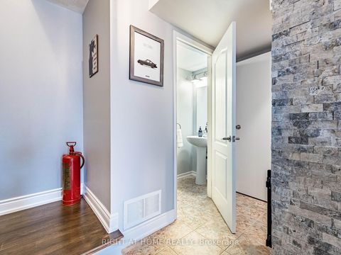 Photo 16 at 9 - 19 Hays Boulevard, RO River Oaks, Oakville