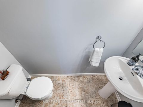 Photo 18 at 9 - 19 Hays Boulevard, RO River Oaks, Oakville