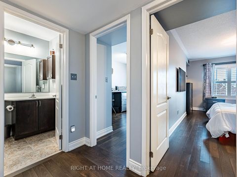 Photo 23 at 9 - 19 Hays Boulevard, RO River Oaks, Oakville