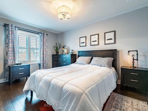 Photo 24 at 9 - 19 Hays Boulevard, RO River Oaks, Oakville