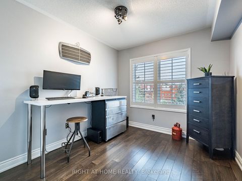 Photo 27 at 9 - 19 Hays Boulevard, RO River Oaks, Oakville