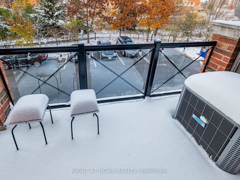 Photo 34 at 9 - 19 Hays Boulevard, RO River Oaks, Oakville