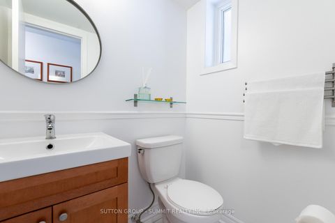 Photo 2 at 4 - 95 Rameau Drive, Hillcrest Village, Toronto