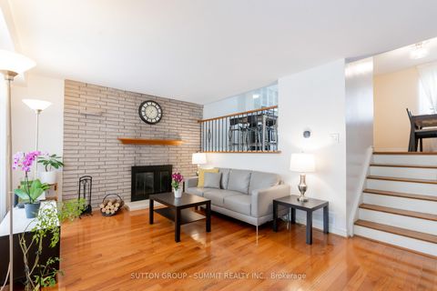Photo 6 at 4 - 95 Rameau Drive, Hillcrest Village, Toronto