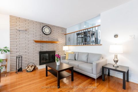 Photo 7 at 4 - 95 Rameau Drive, Hillcrest Village, Toronto
