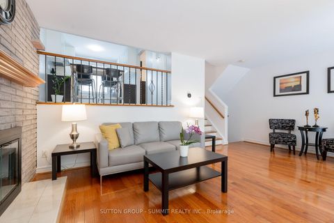 Photo 8 at 4 - 95 Rameau Drive, Hillcrest Village, Toronto