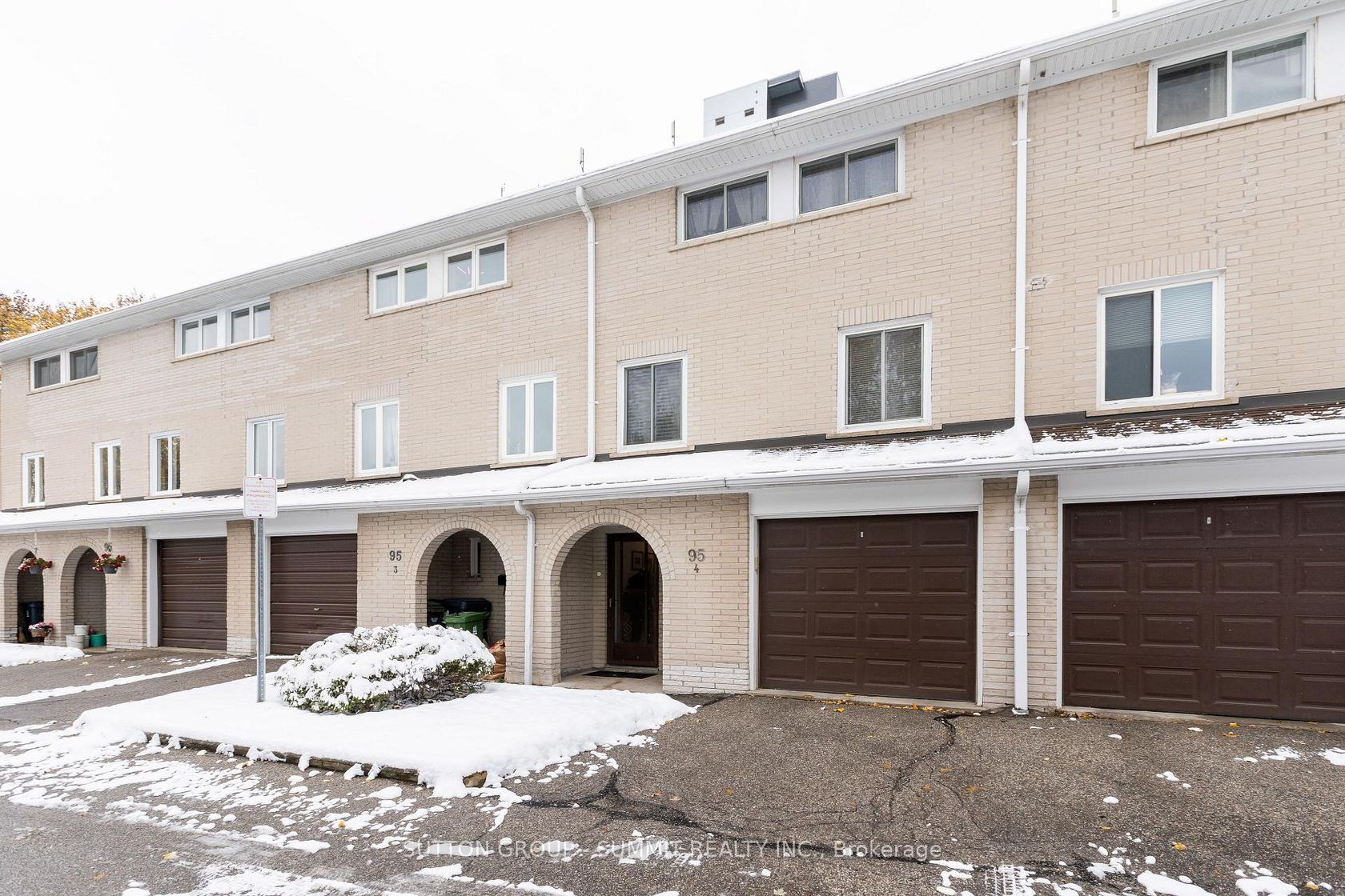 4 - 95 Rameau Drive, Hillcrest Village, Toronto 